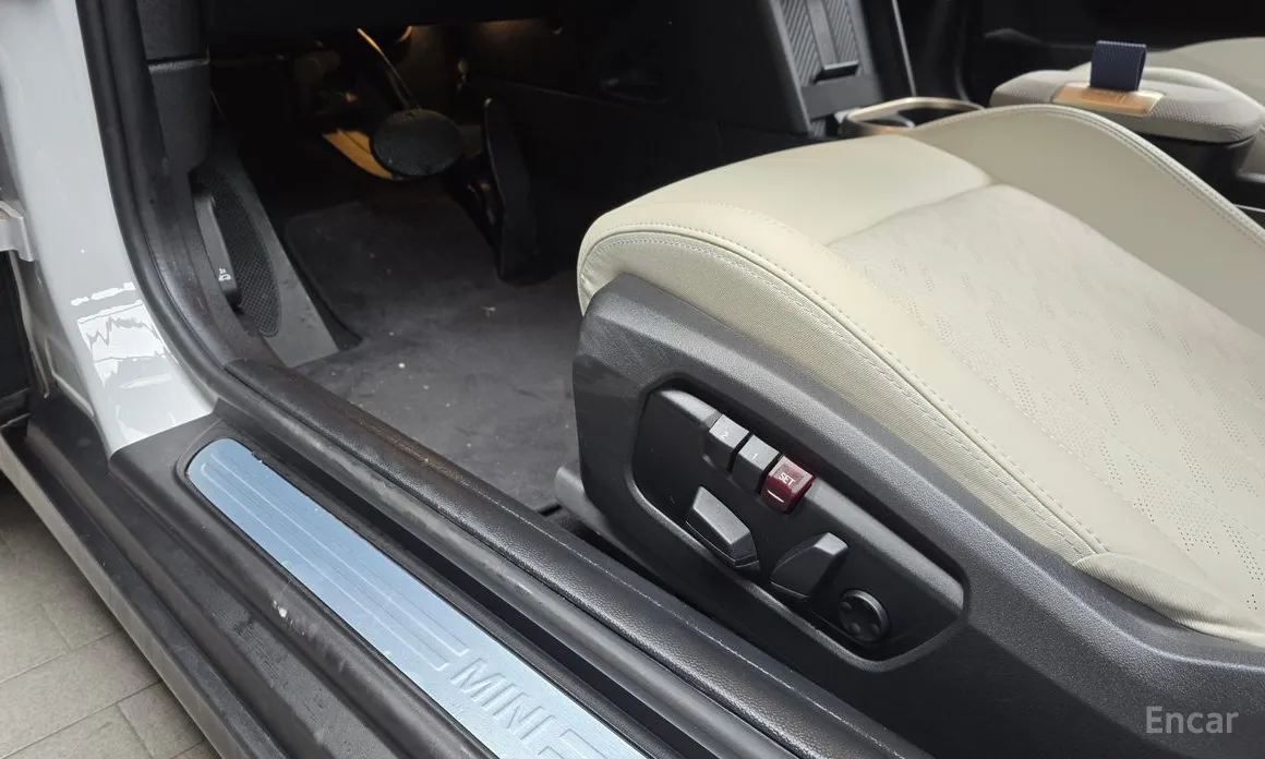 Mini Cooper 2024 Favoured