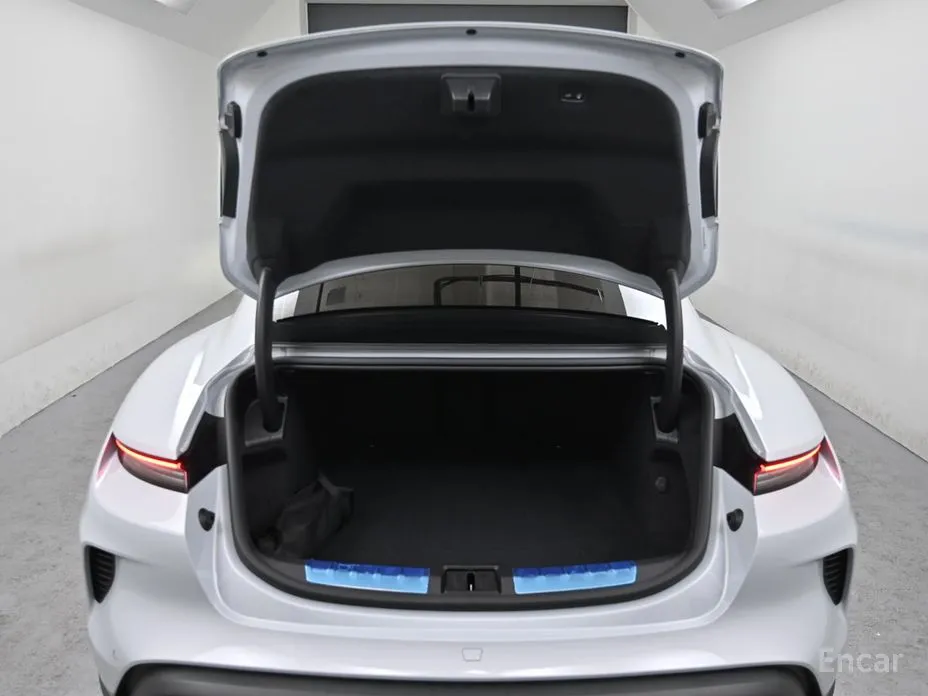 Porsche Taycan 2020 Turbo