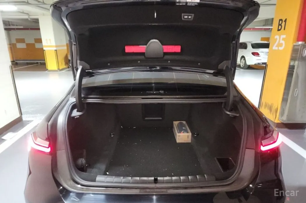 BMW 7 Series 2022 740d xDrive M Sport