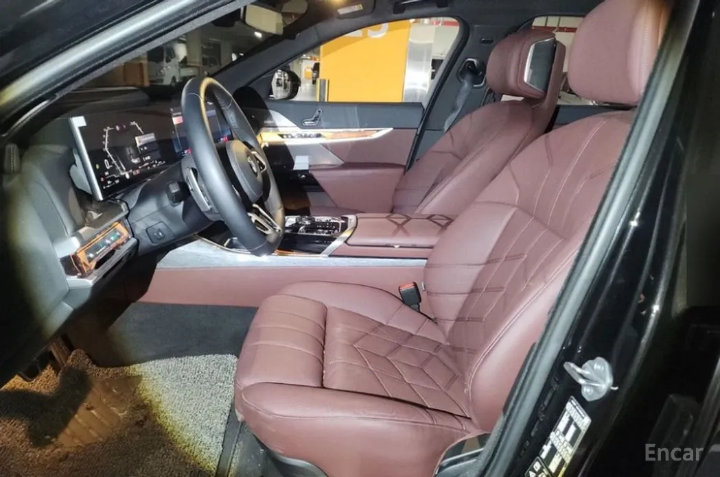 BMW 7 Series 2022 740d xDrive M Sport