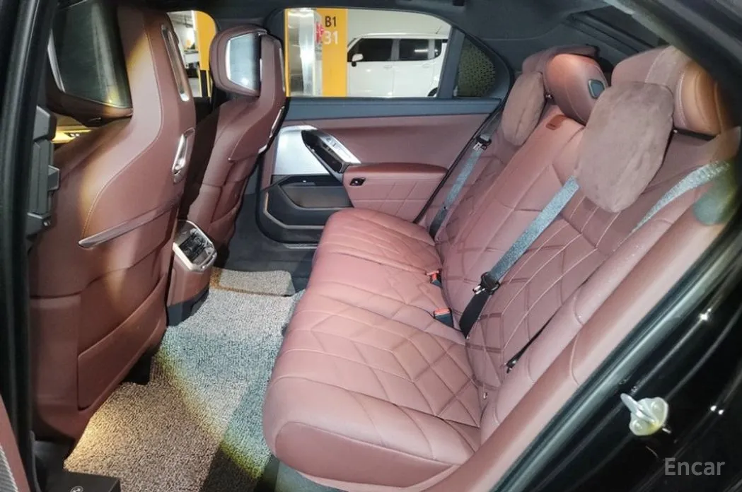 BMW 7 Series 2022 740d xDrive M Sport