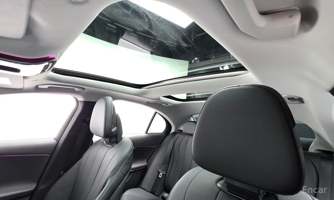 Mercedes-Benz E-Class 2024 E200 Avantgarde