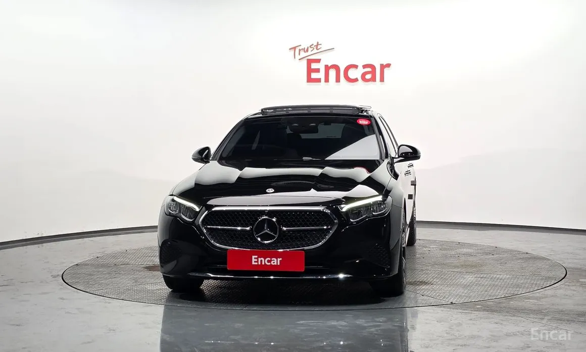Mercedes-Benz E-Class 2024 E200 Avantgarde