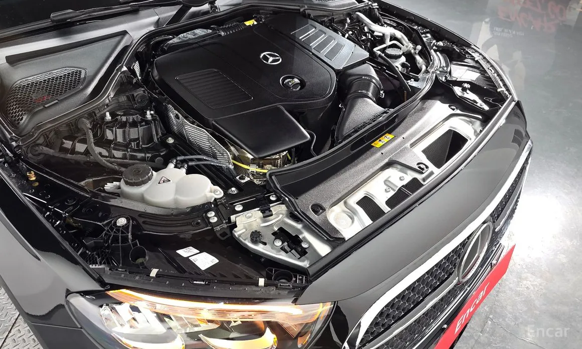 Mercedes-Benz E-Class 2024 E200 Avantgarde