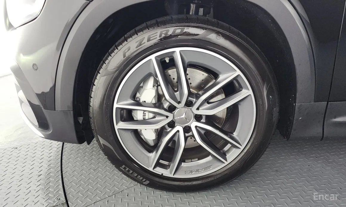 Mercedes-Benz GLB-Class 2020 AMG GLB35 4MATIC