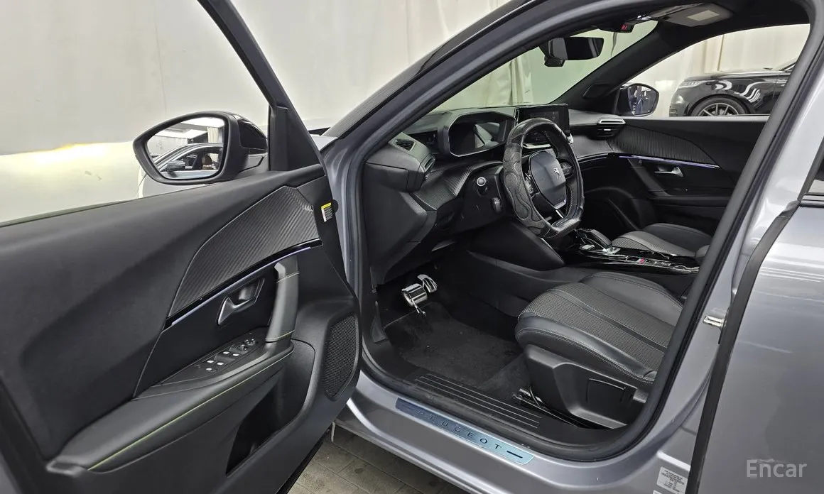 Peugeot 2008 2020 EV GT