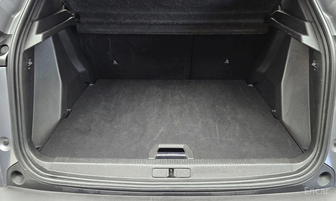 Peugeot 2008 2020 EV GT