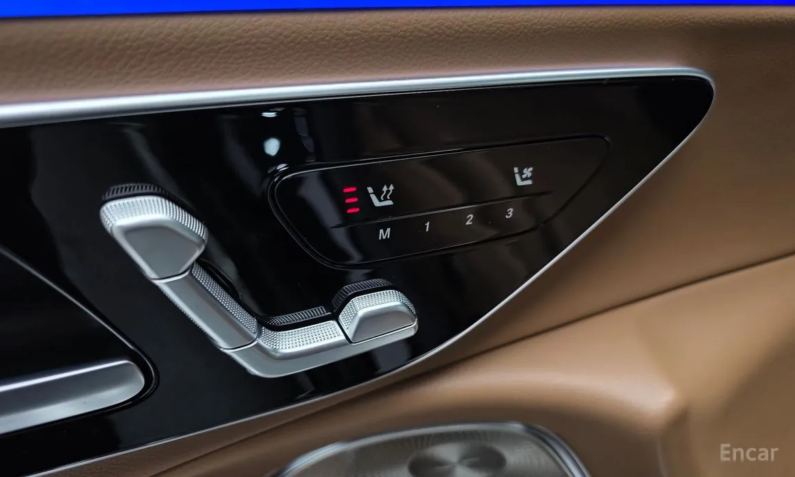 Mercedes-Benz E-Class 2024 E300 4MATIC AMG Line