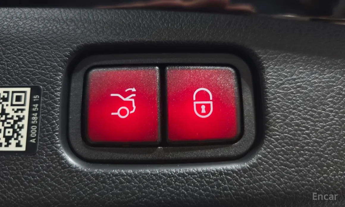 Mercedes-Benz E-Class 2024 E300 4MATIC AMG Line