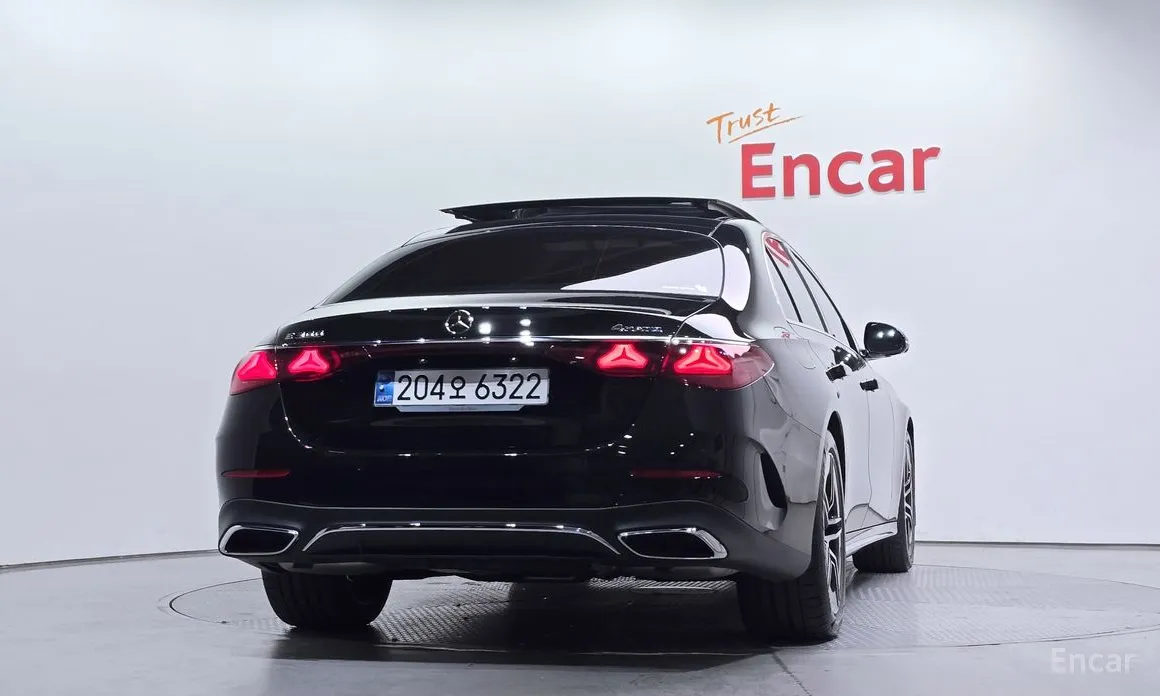Mercedes-Benz E-Class 2024 E300 4MATIC AMG Line