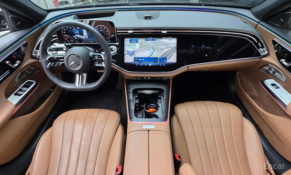 Mercedes-Benz E-Class 2024 E300 4MATIC AMG Line