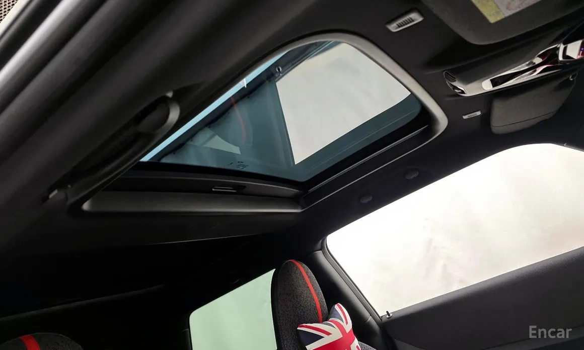 Mini Cooper 2024 JCW