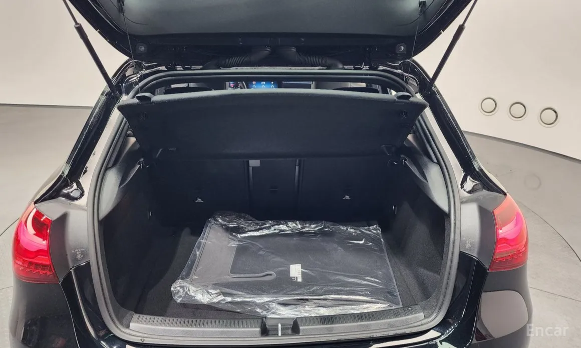 Mercedes-Benz A-Class 2019 A220 Hatchback