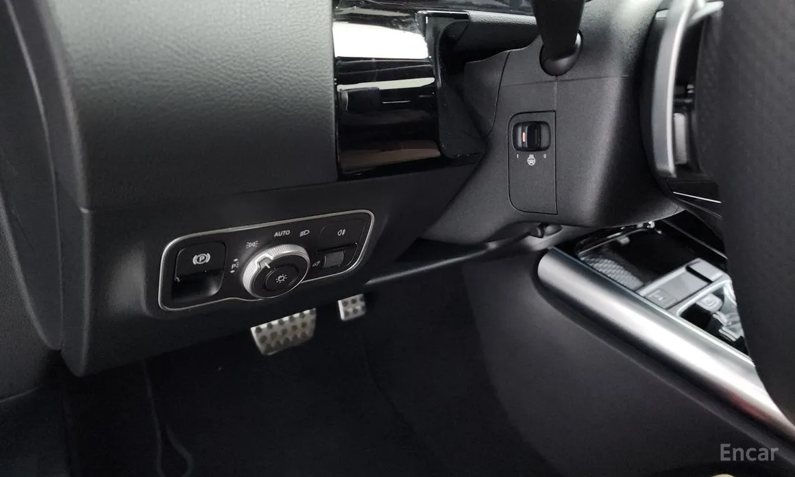 Mercedes-Benz GLA-Class 2020 GLA250 4MATIC