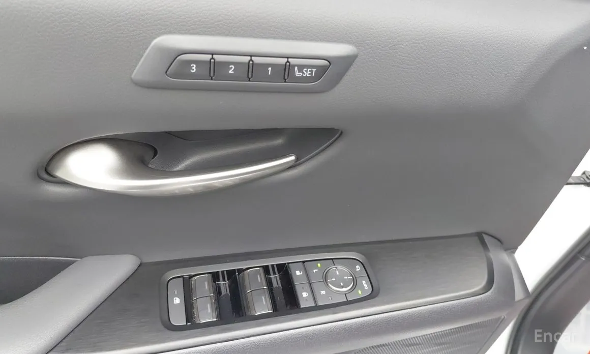 Lexus UX 2024 2.0 F-Sport 2WD