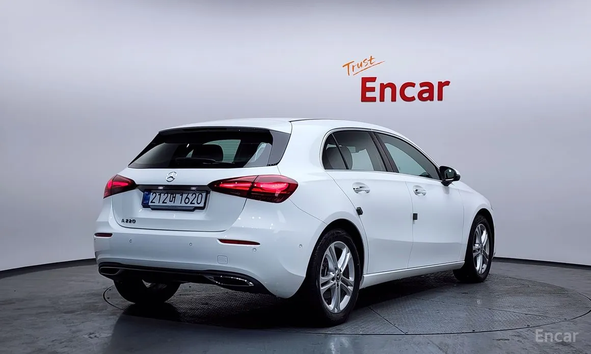 Mercedes-Benz A-Class 2019 A220 Hatchback