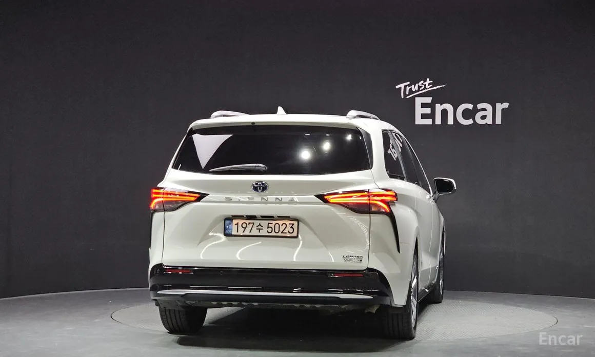 Toyota Sienna 2020 2.5 Hybrid 2WD