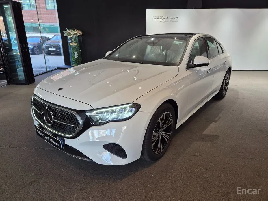 Mercedes-Benz E-Class 2024 E200 Avantgarde