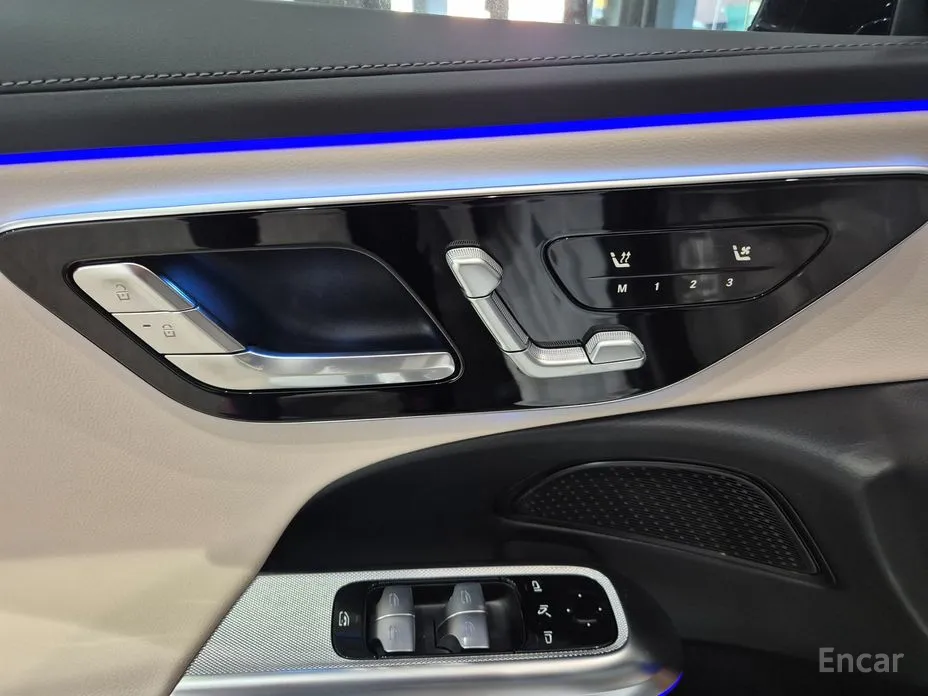 Mercedes-Benz E-Class 2024 E200 Avantgarde