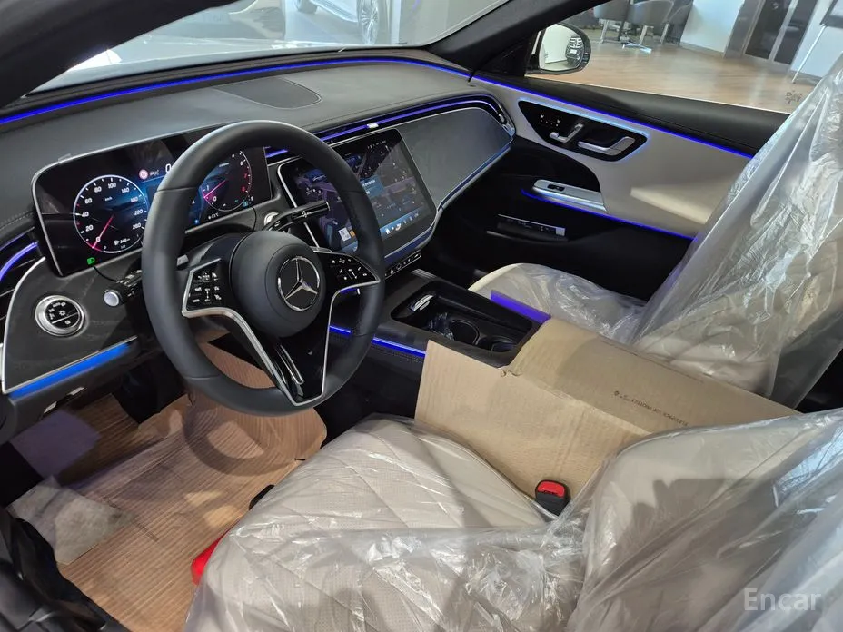 Mercedes-Benz E-Class 2024 E200 Avantgarde