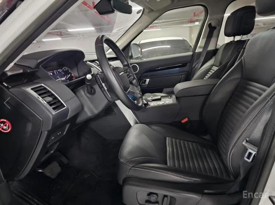 Land Rover Discovery 2017 2.0 P300 SE