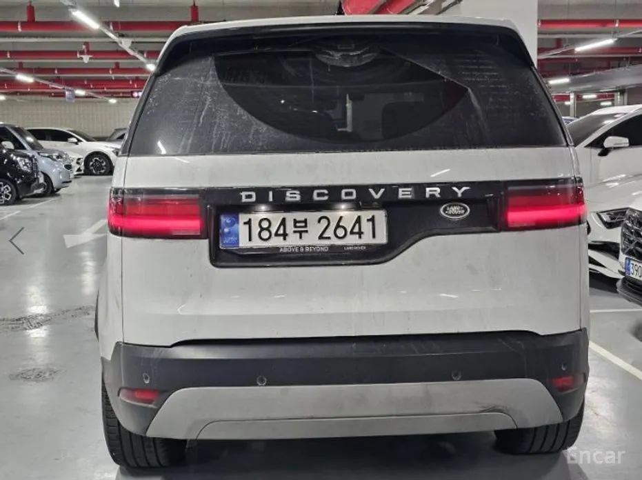 Land Rover Discovery 2017 2.0 P300 SE