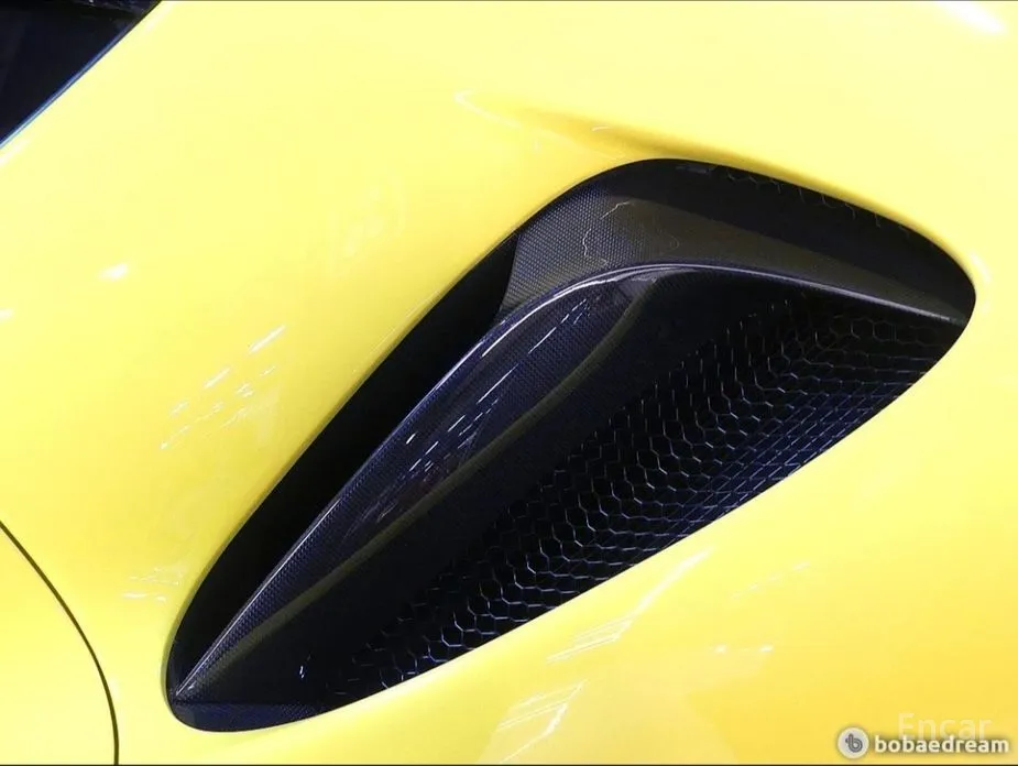 Ferrari SF90 2020 4.0