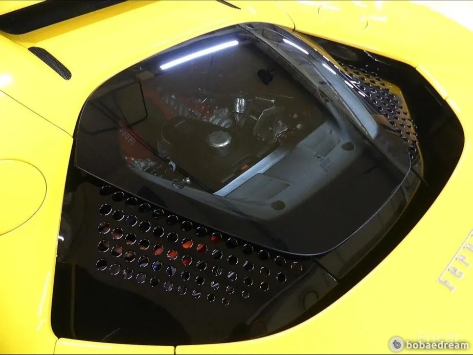 Ferrari SF90 2020 4.0