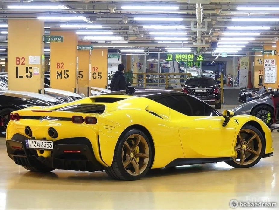 Ferrari SF90 2020 4.0