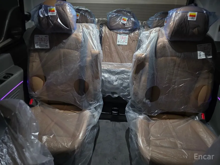 Hyundai Staria 2021 4WD Lounge 9-Seater