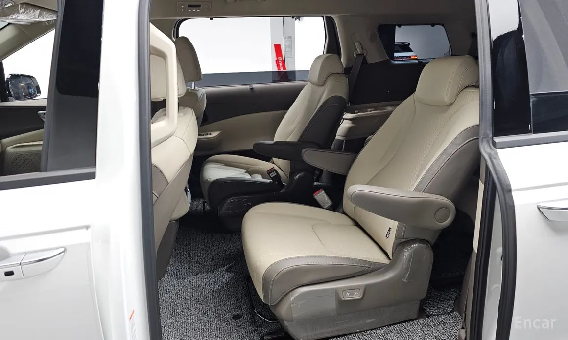 Kia Carnival 2023 Gasoline 9-Seater Noblesse