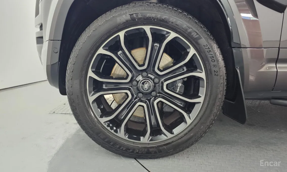 Land Rover Defender 2020 110 P635 Octa