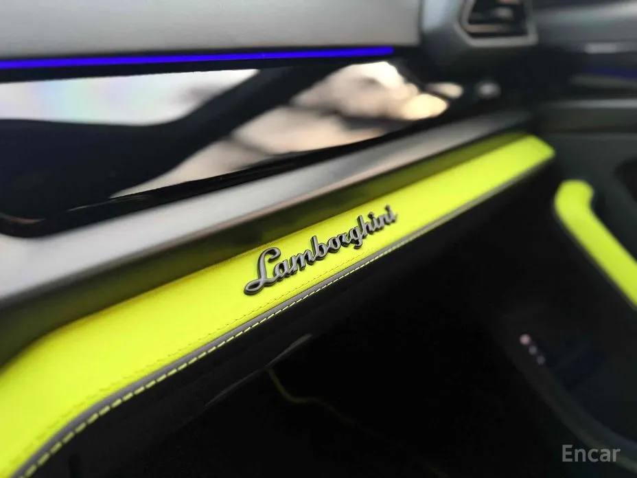 Lamborghini Urus 2018 4.0 V8 SE