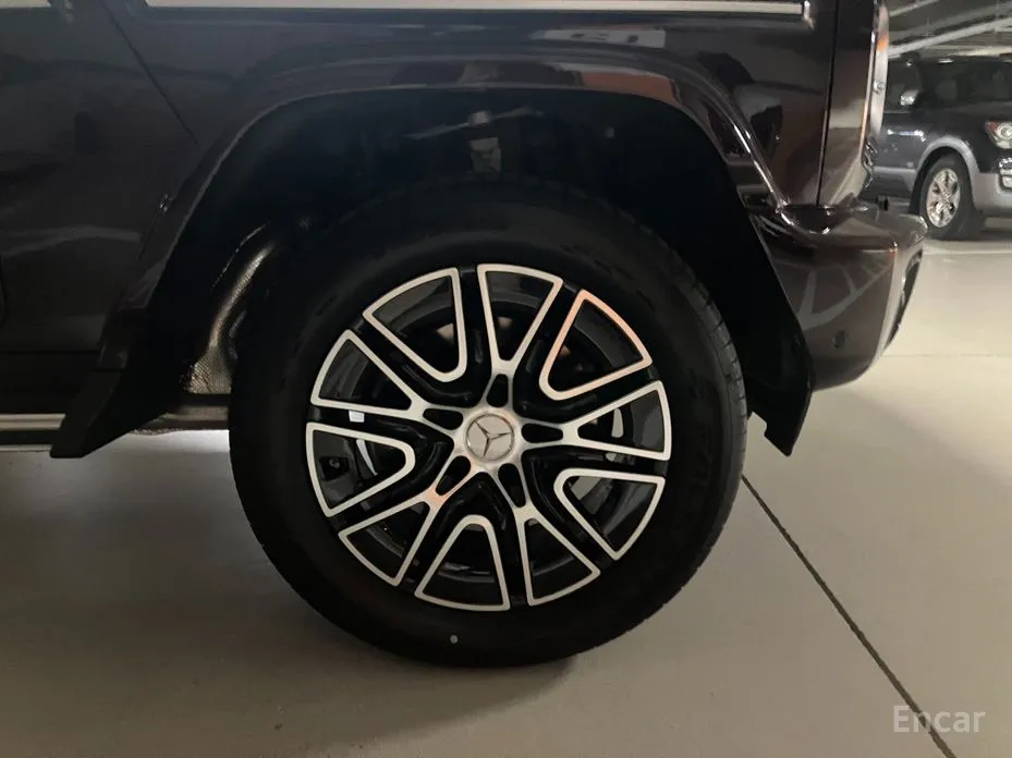 Mercedes-Benz G-Class 2024 G450d Manufaktur