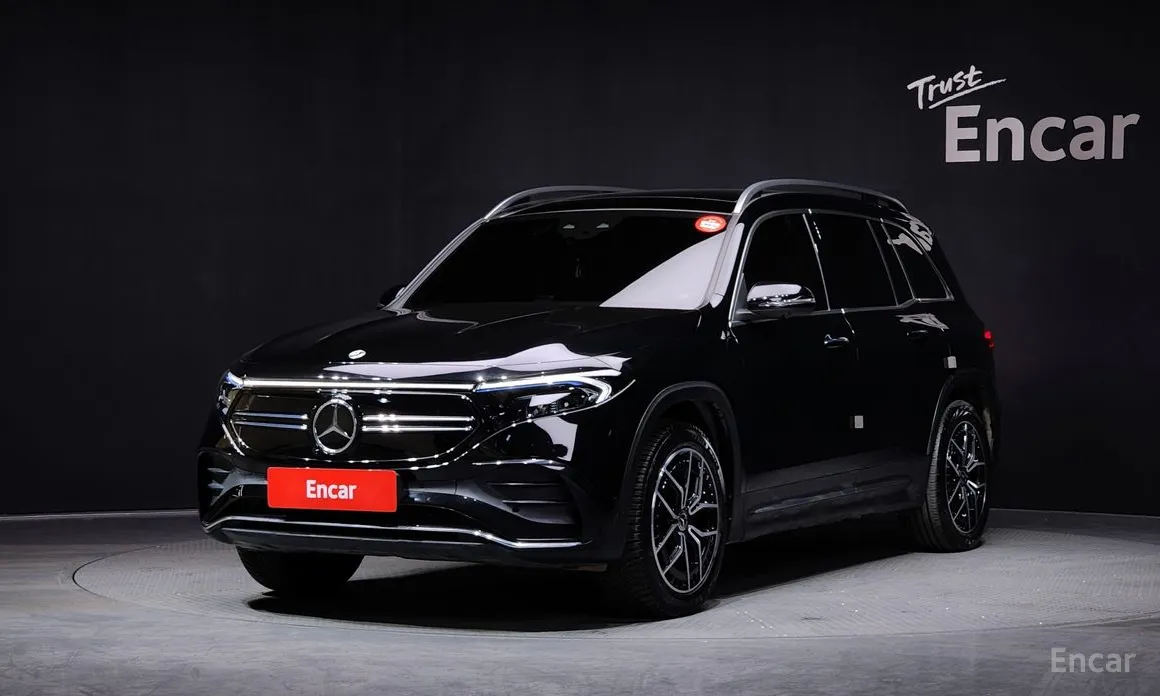 Mercedes-Benz EQB 2022 EQB300 4MATIC AMG Line