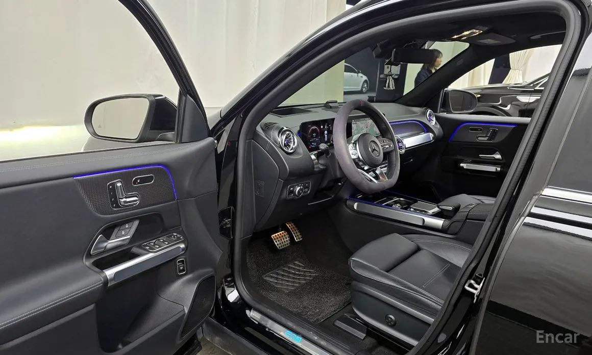 Mercedes-Benz EQB 2022 EQB300 4MATIC AMG Line