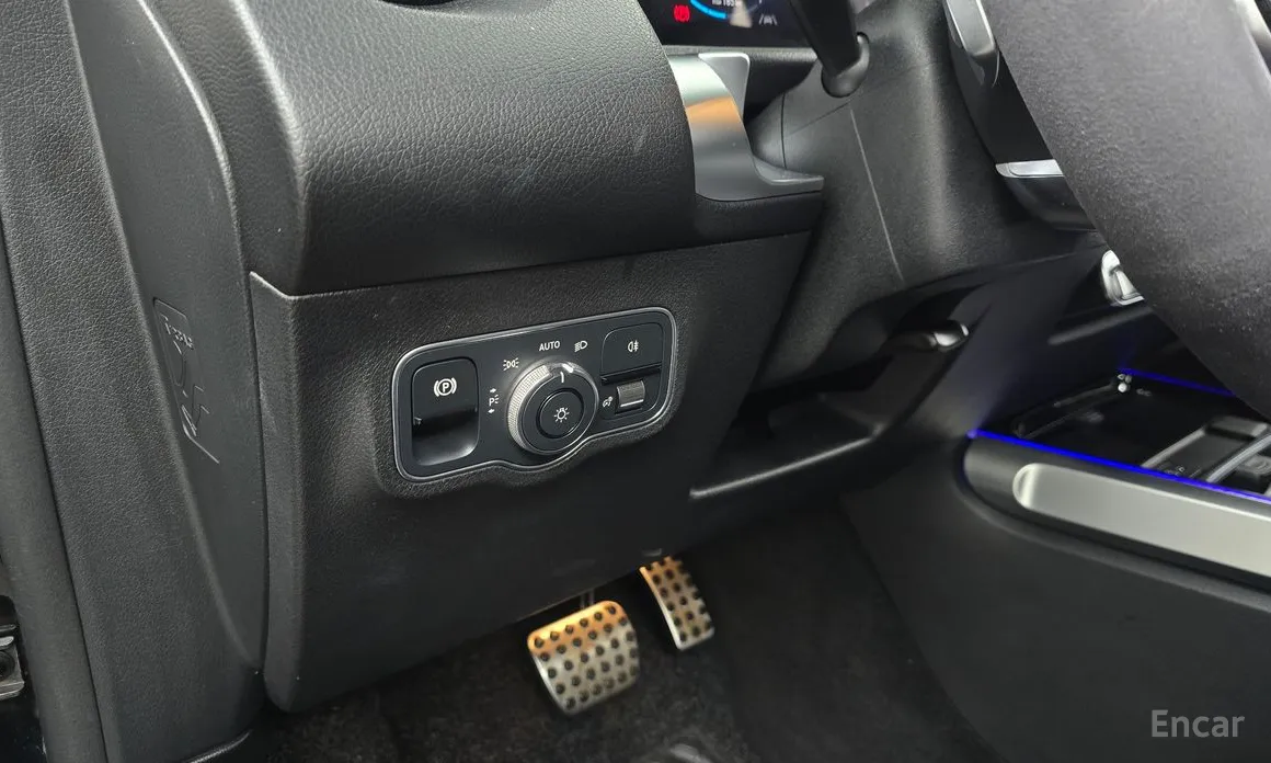 Mercedes-Benz EQB 2022 EQB300 4MATIC AMG Line