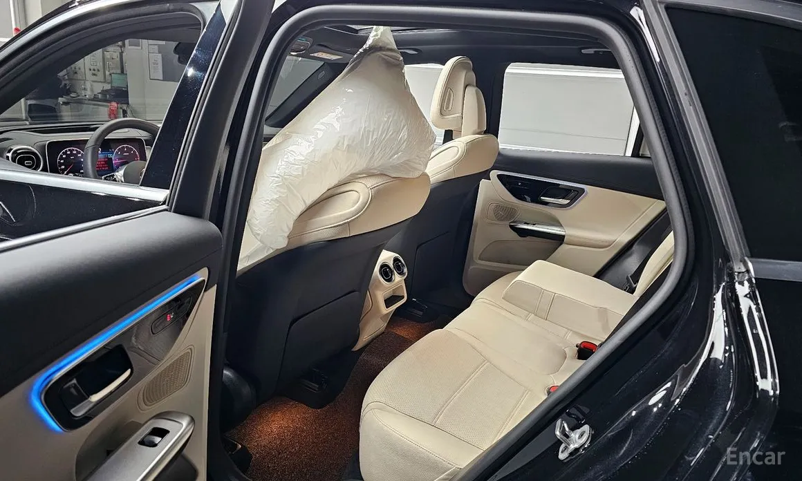 Mercedes-Benz GLC-Class 2023 GLC220 d 4MATIC