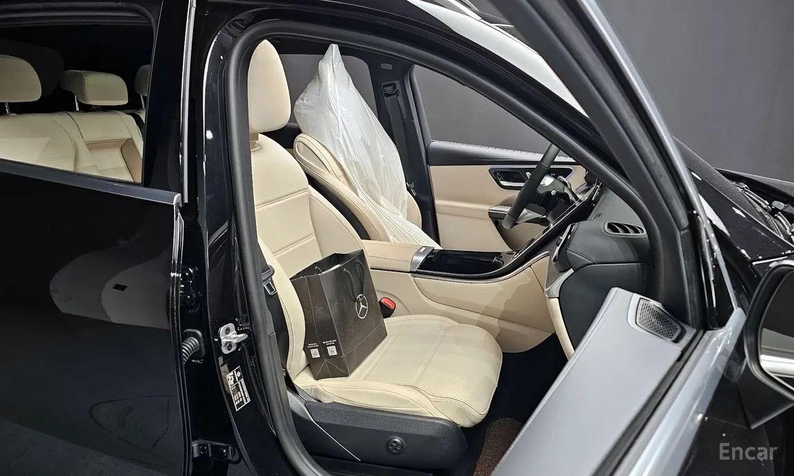 Mercedes-Benz GLC-Class 2023 GLC220 d 4MATIC