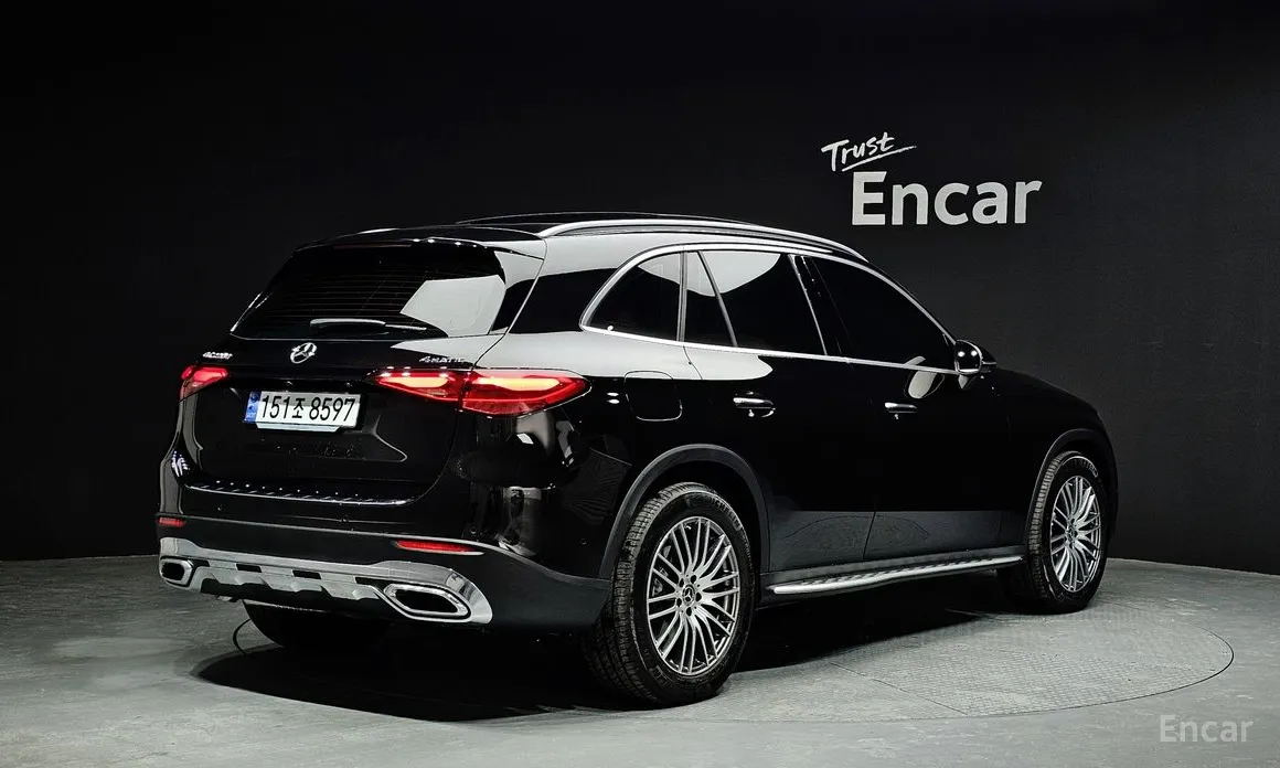 Mercedes-Benz GLC-Class 2023 GLC220 d 4MATIC