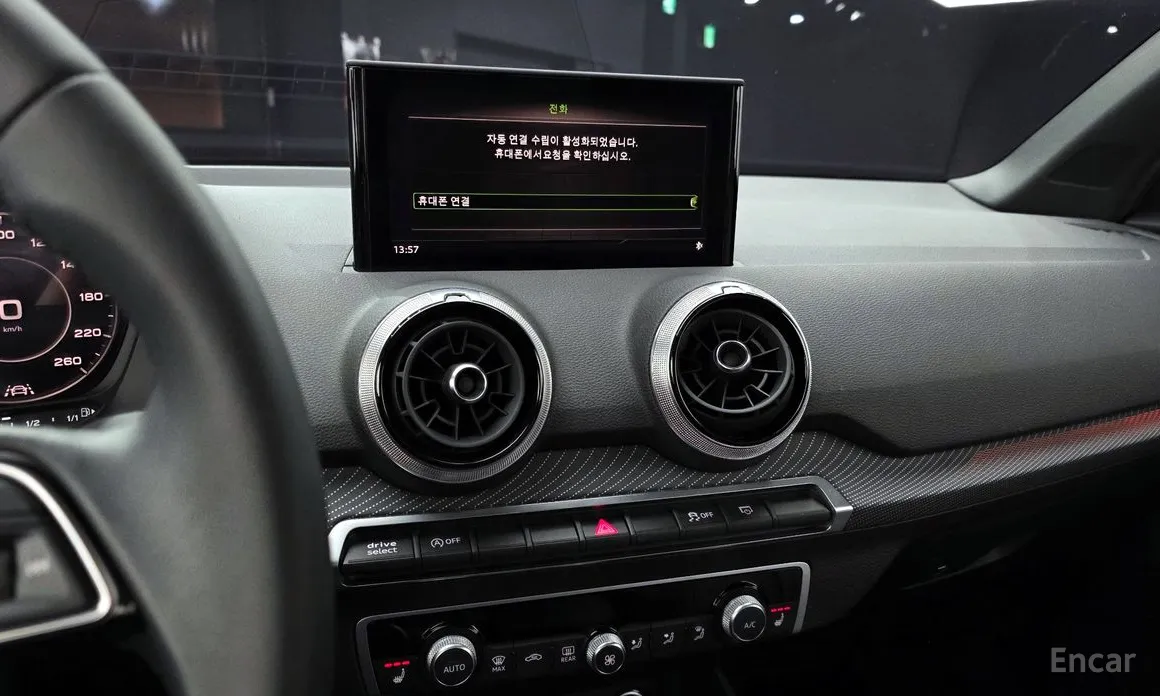 Audi Q2 2017 35 TDI Premium