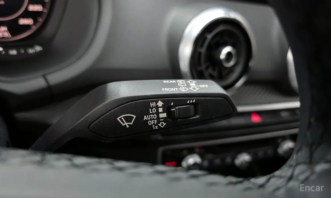 Audi Q2 2017 35 TDI Premium