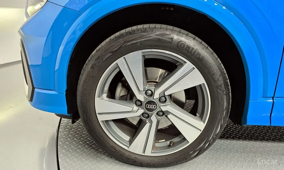 Audi Q2 2017 35 TDI Premium