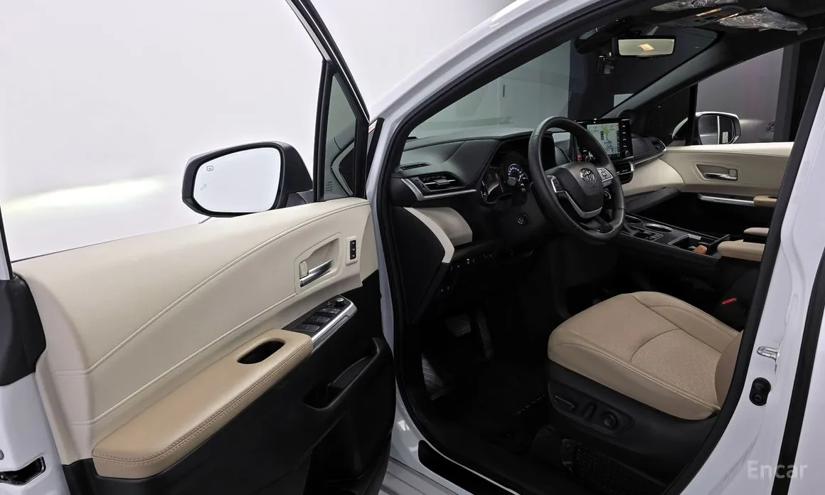 Toyota Sienna 2020 2.5 Hybrid 2WD