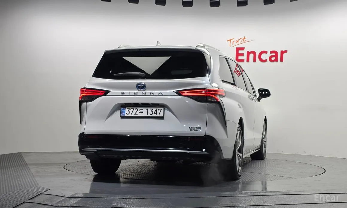 Toyota Sienna 2020 2.5 Hybrid 2WD