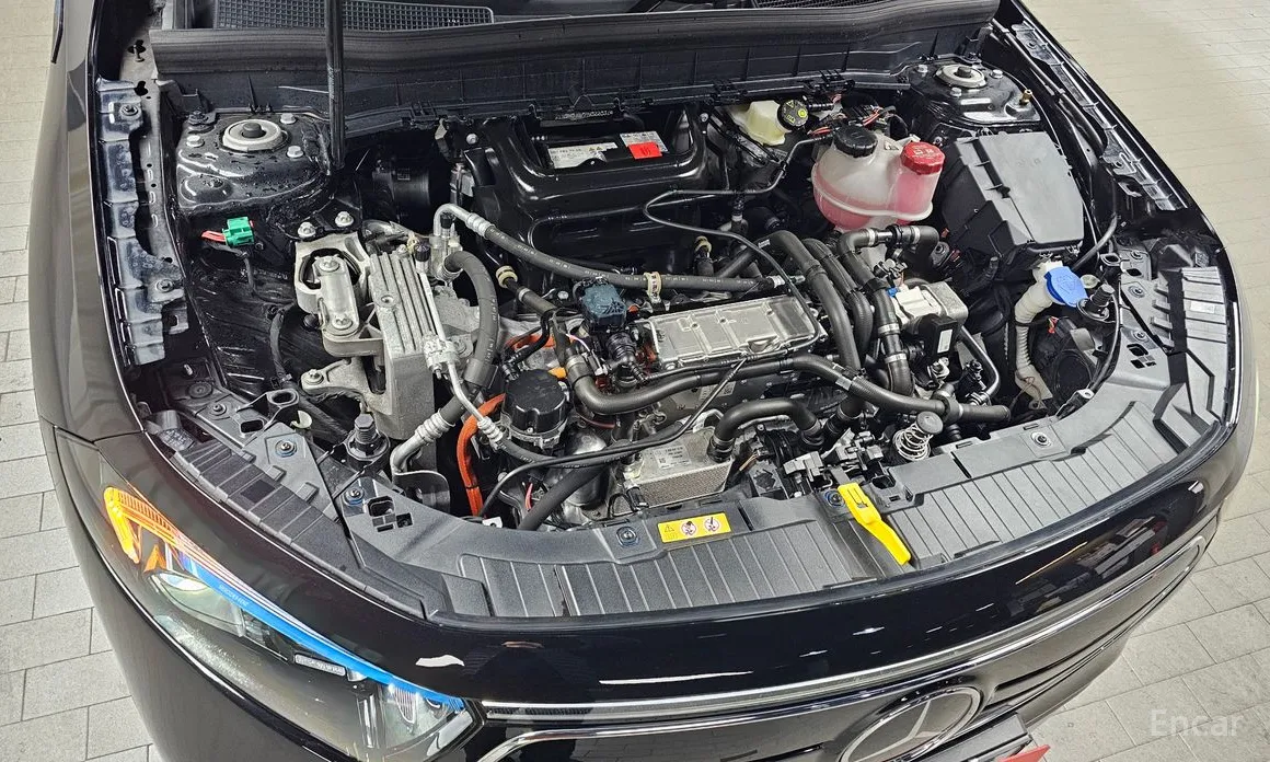 Mercedes-Benz EQB 2022 EQB300 4MATIC