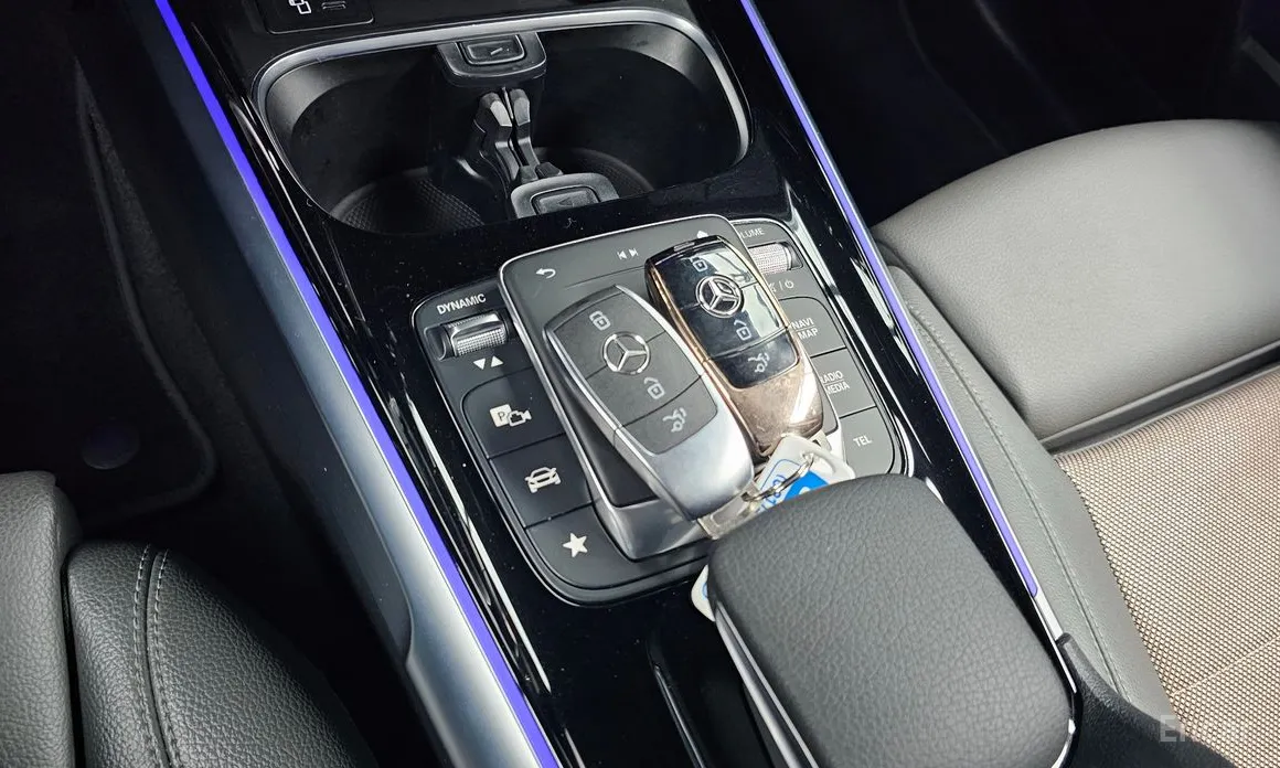 Mercedes-Benz EQB 2022 EQB300 4MATIC