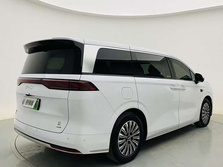 BYD Xia 2025 2025款 DM-i 1.5T 180km 卓越型