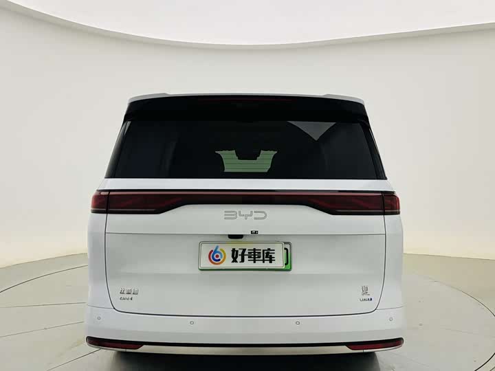 BYD Xia 2025 2025款 DM-i 1.5T 180km 卓越型