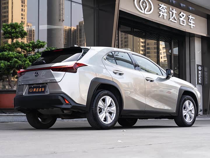 Lexus UX 2022 2022款 260h 探·寻版